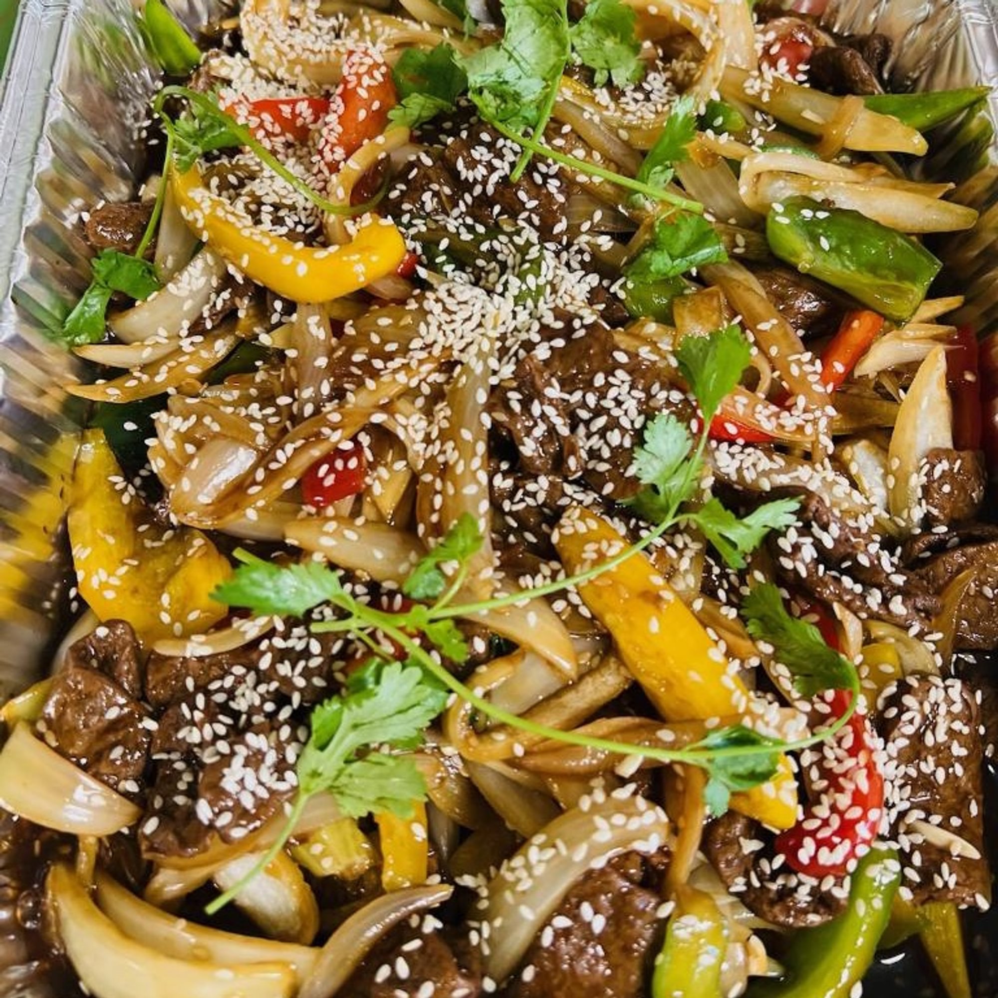 T18. Mongolian Beef S/L (tray Bò Mongo)