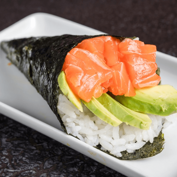 Salmon Handroll