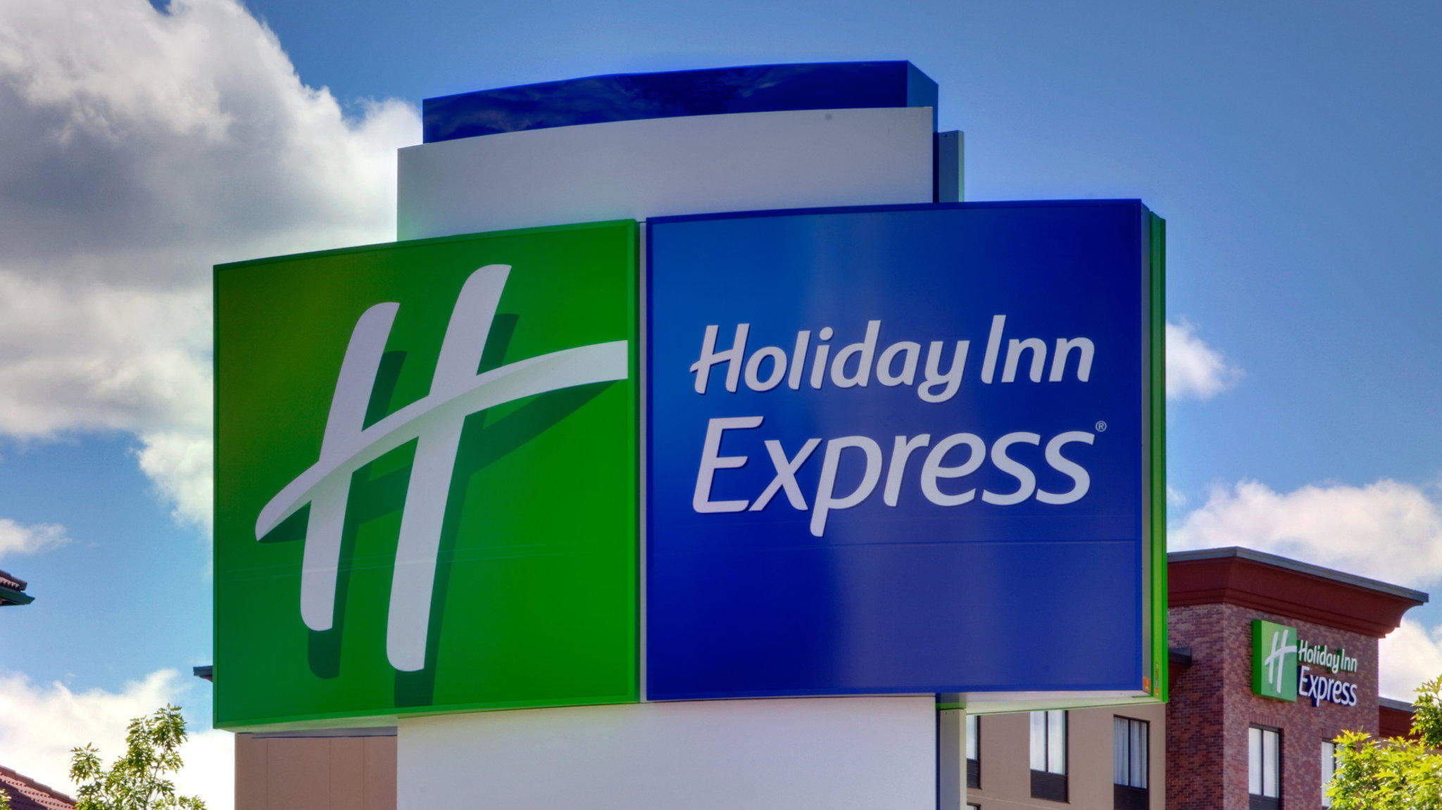 Holiday Inn Express Kansas City Downtown Photo