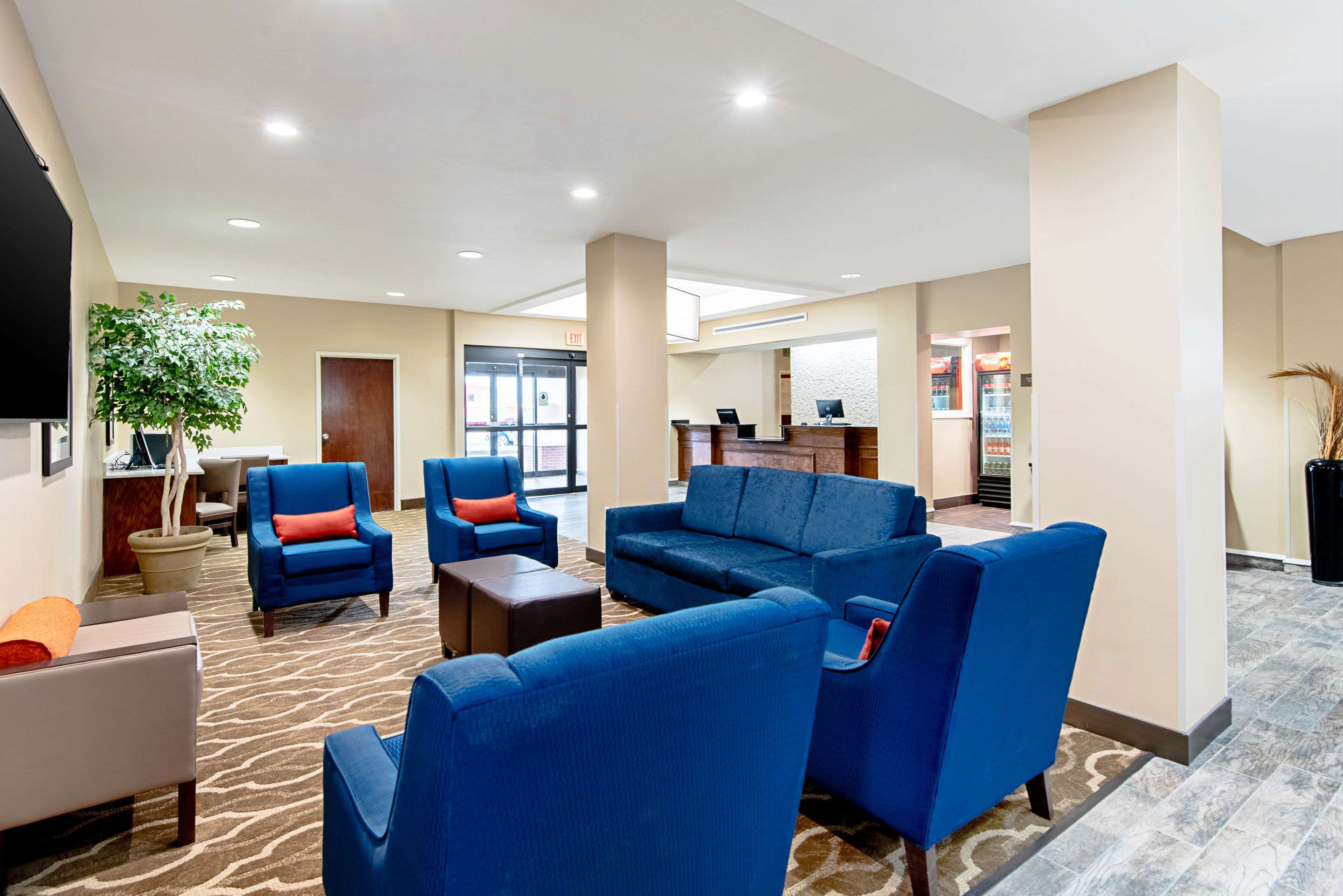 Comfort Inn & Suites Photo