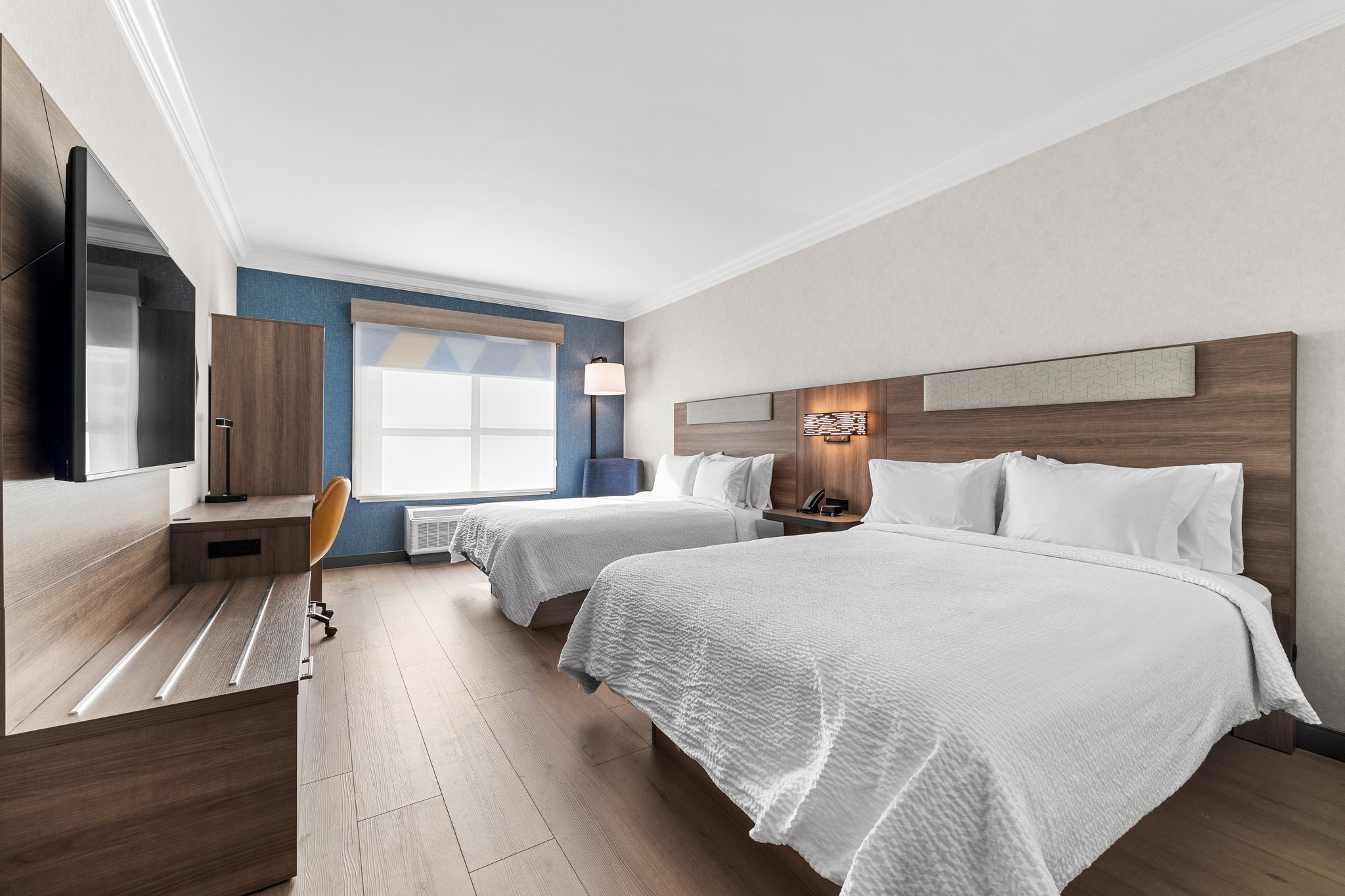 Holiday Inn Express & Suites Santa Cruz by IHG Image