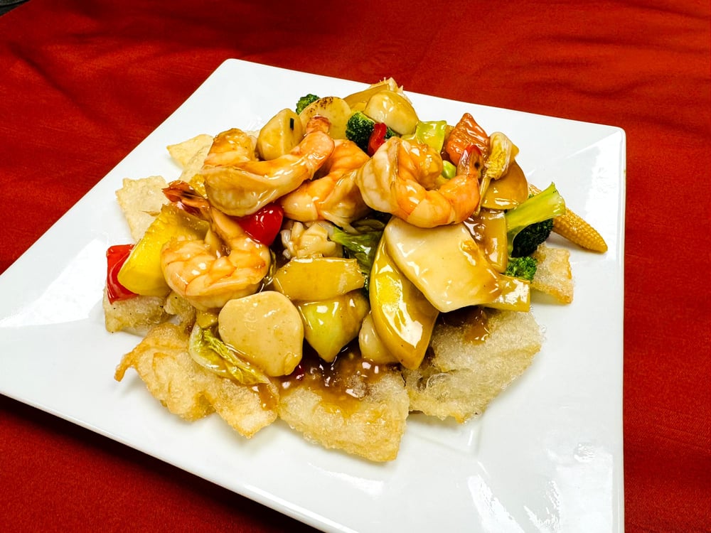 S3S. Crispy Pan-Fried Rice Noodles with Seafood - Ap Chao Do Bien