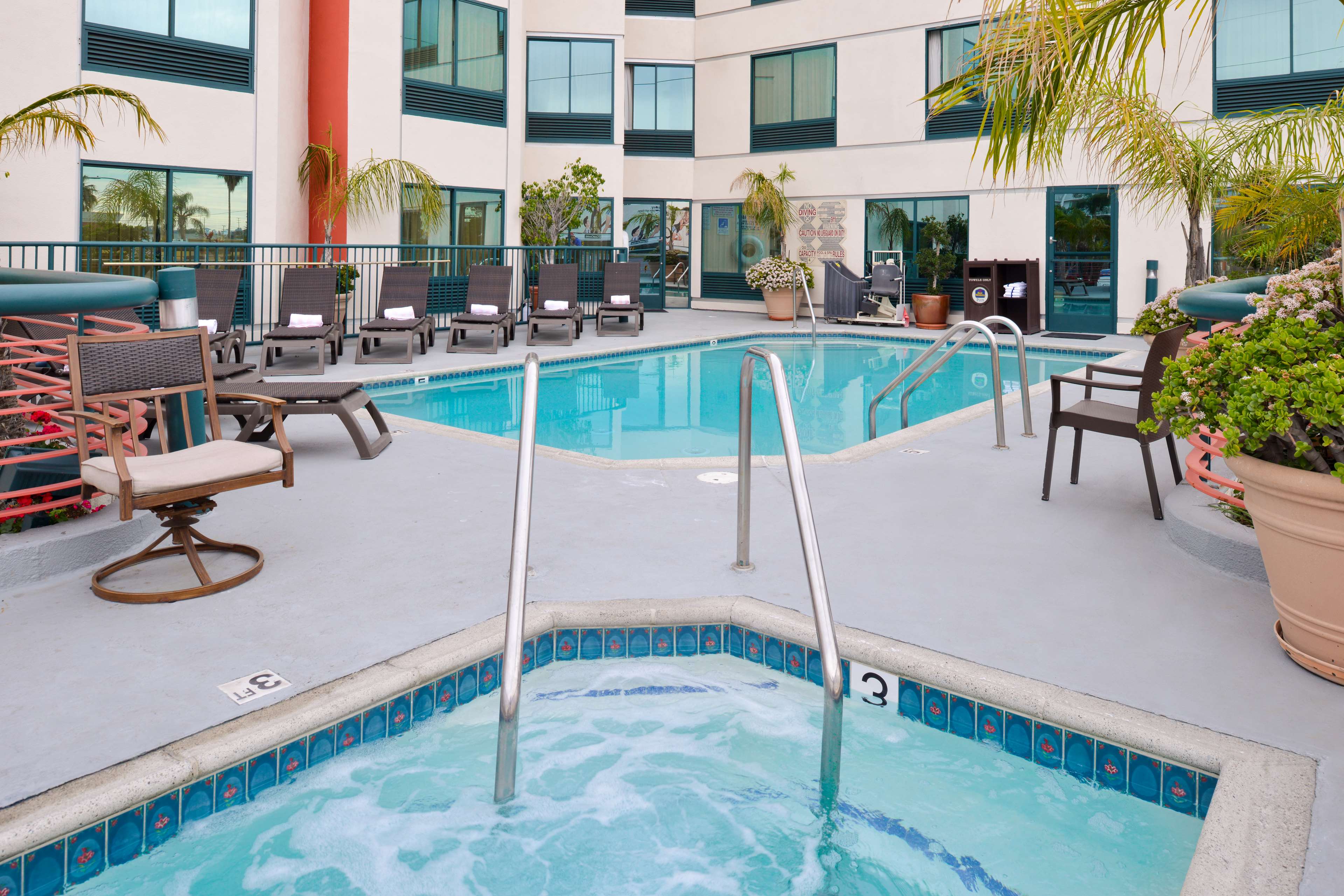 Best Western Plus Suites Hotel - Los Angeles LAX Airport Photo