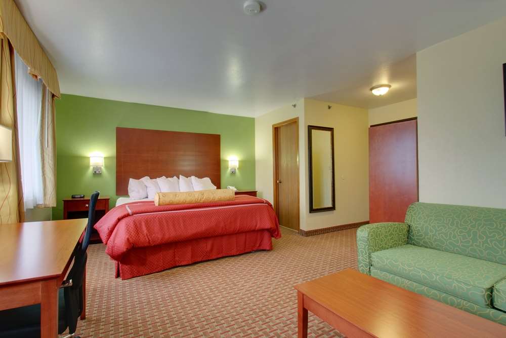 Best Western Plus Altoona Inn Photo