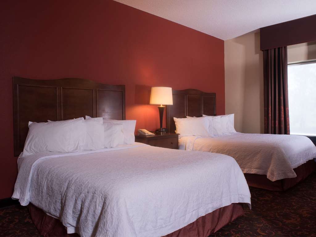 Hampton Inn & Suites Woodstock, VA Image