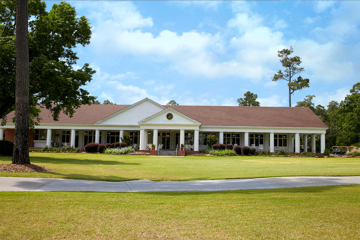 The Clubs of Kingwood Deerwood Clubhouse in Kingwood, TX (281) 3601...