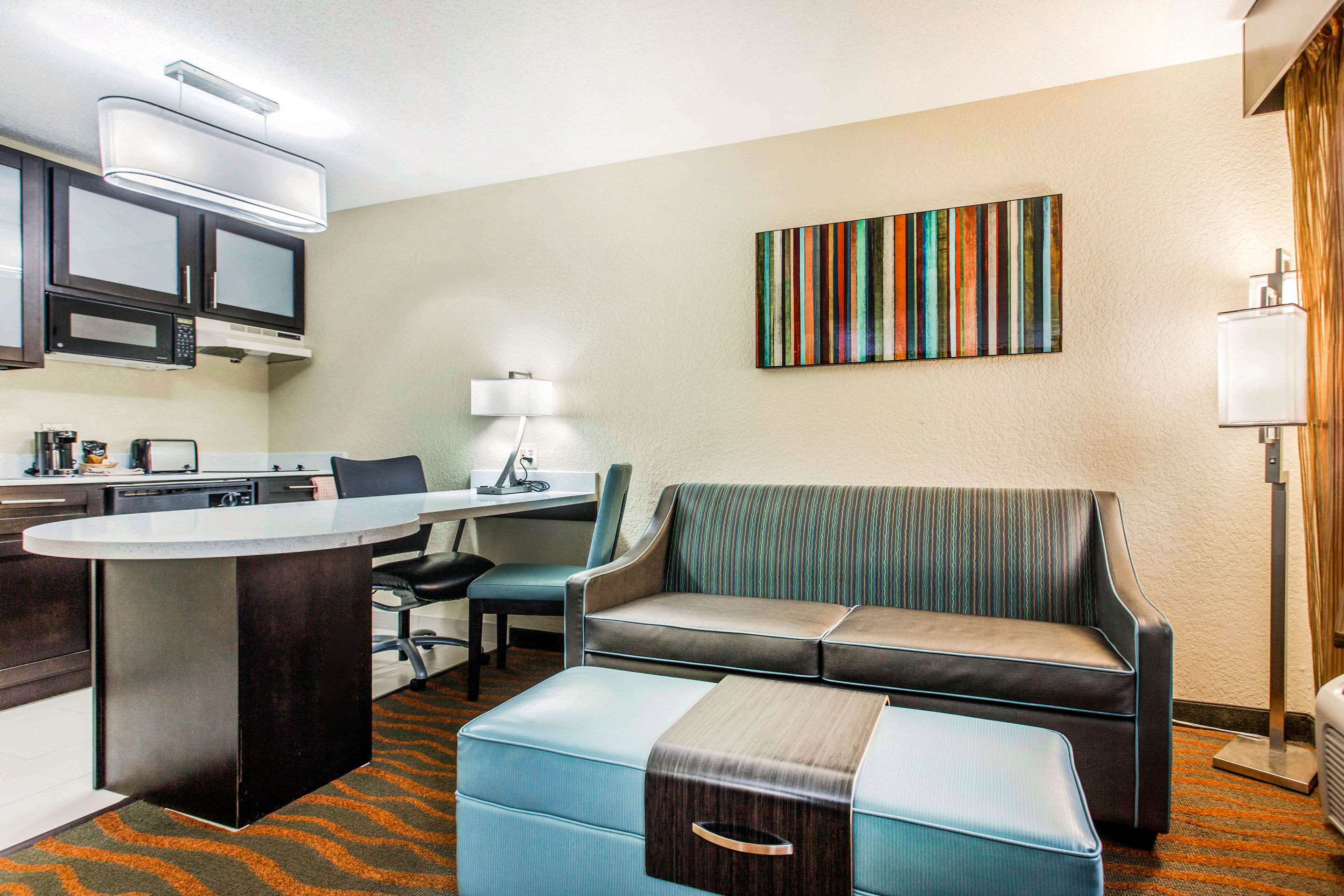 Mainstay Suites Greenville Airport Photo