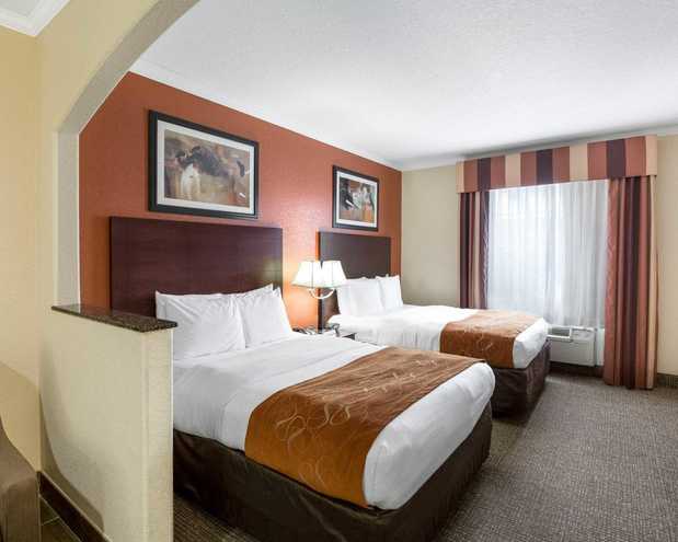 Images Comfort Suites