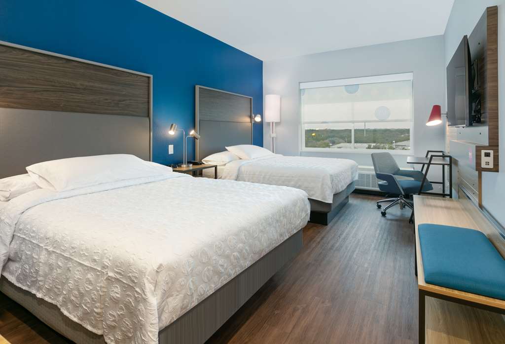 Tru by Hilton Austin NW Arboretum Image