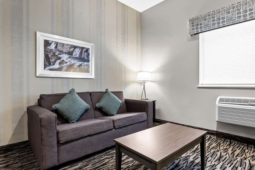 Best Western Sawtooth Inn & Suites Image