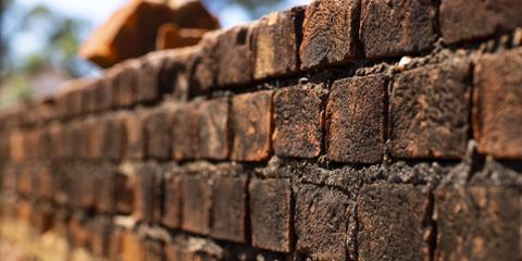 How Can Dry Ice Blasting Simplify Brick Restoration Projects?