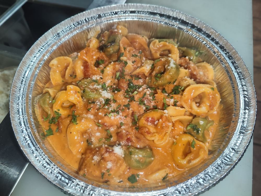 Cheese Tortellini in Vodka Sauce