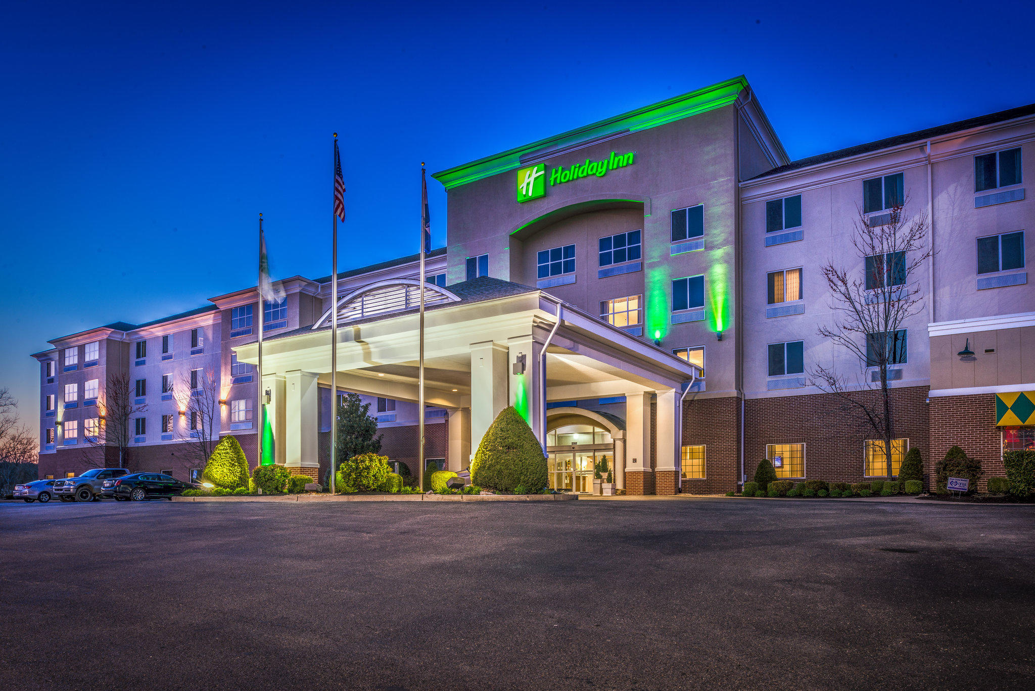 Holiday Inn Poplar Bluff Photo