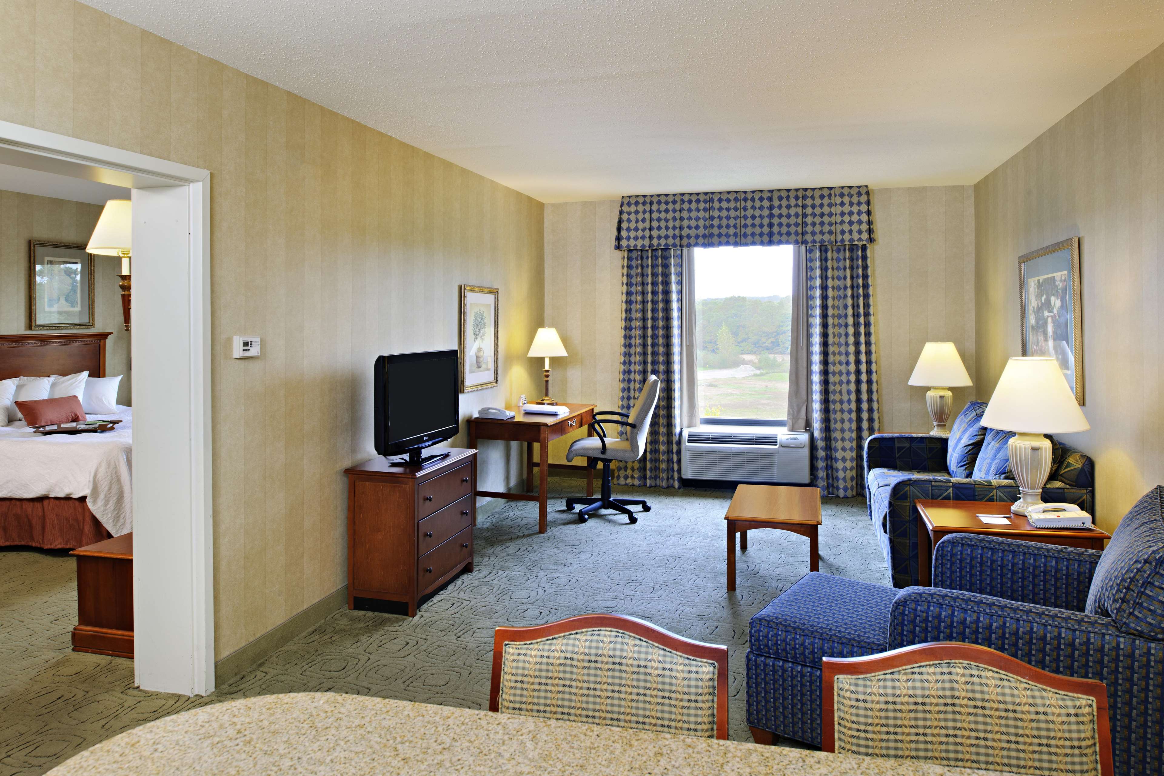 Hampton Inn Long Island - Brookhaven Photo