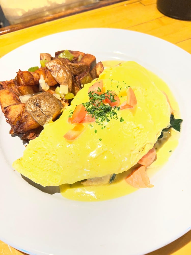 CAPRESE OMELET