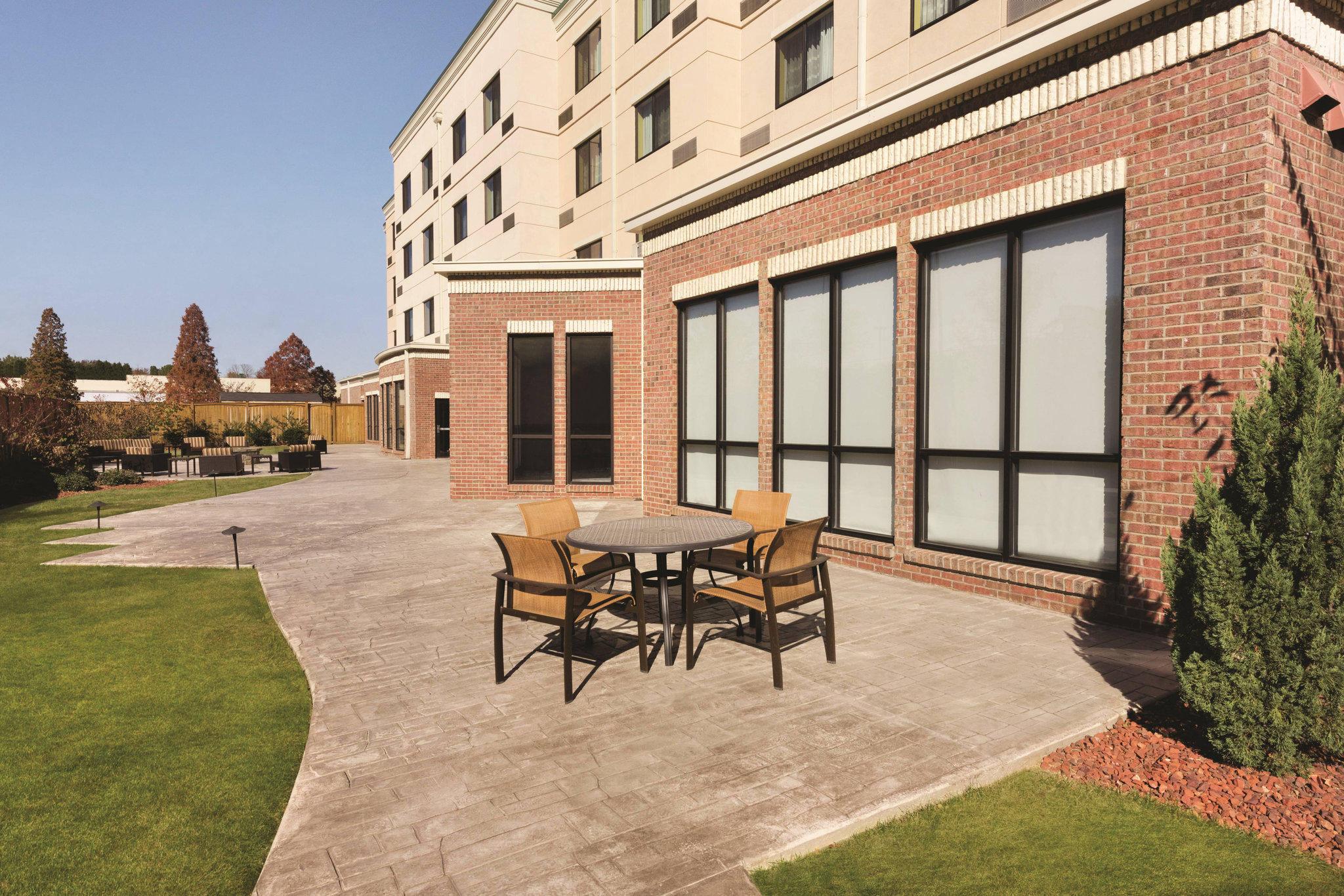 Courtyard by Marriott Salisbury Photo