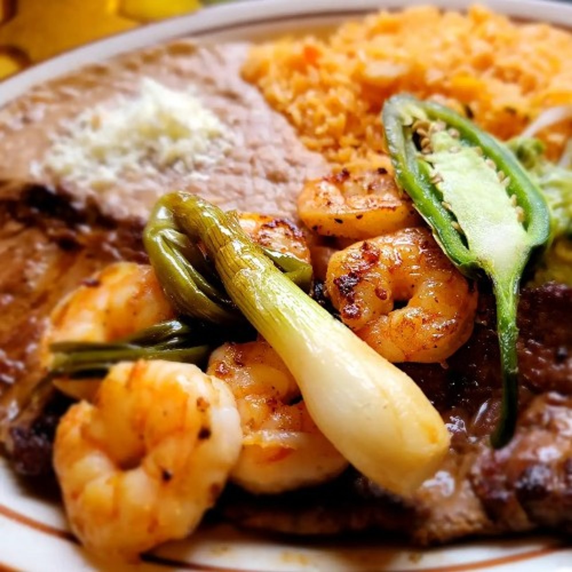 Carne Asada Con Camarones