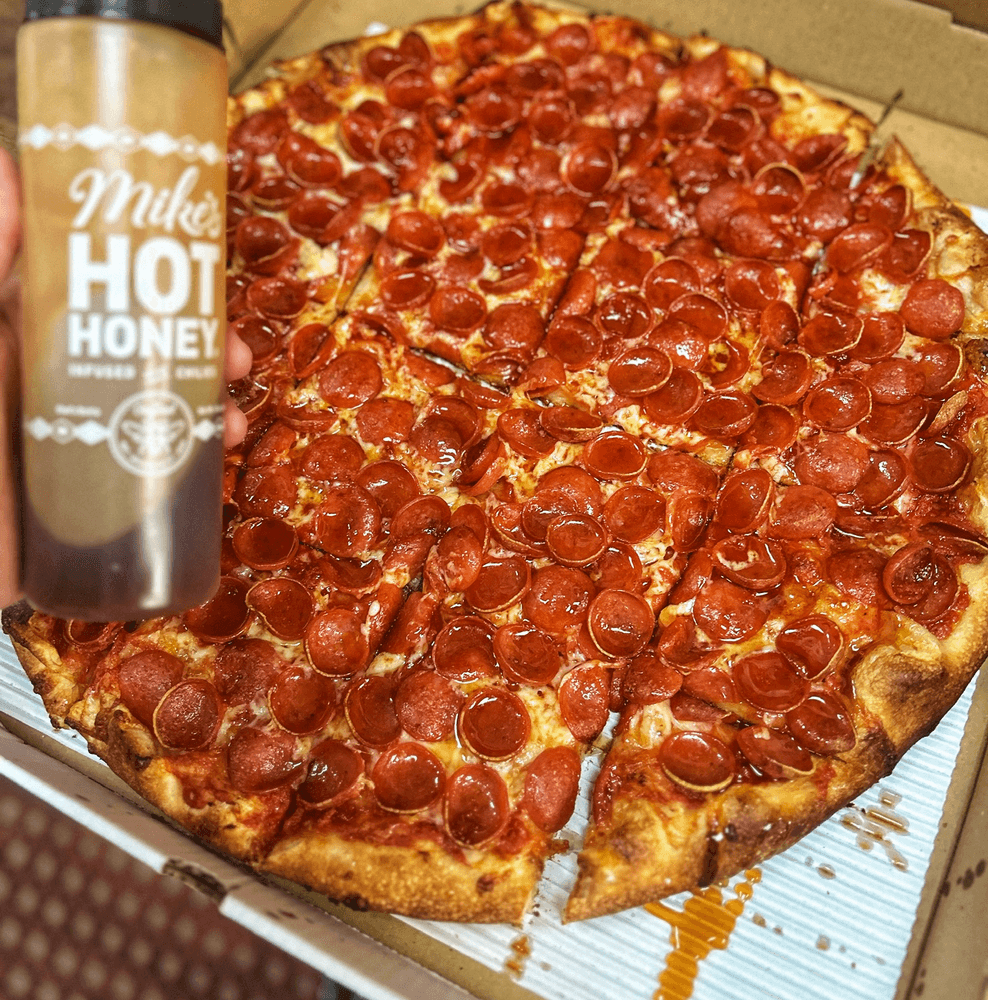 18” Hot Honey Chicago Tavern Pie