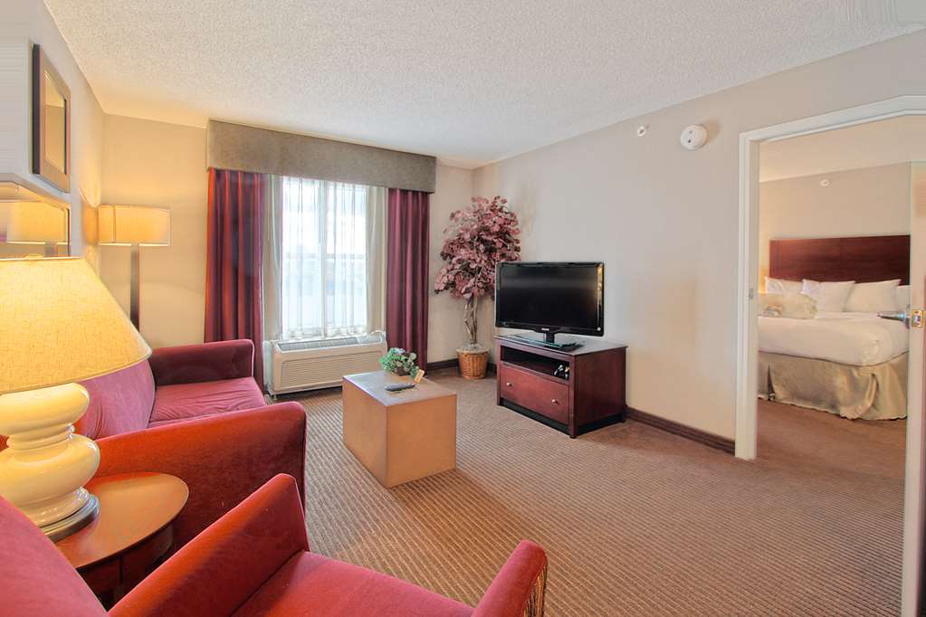 Homewood Suites by Hilton Bloomington Image