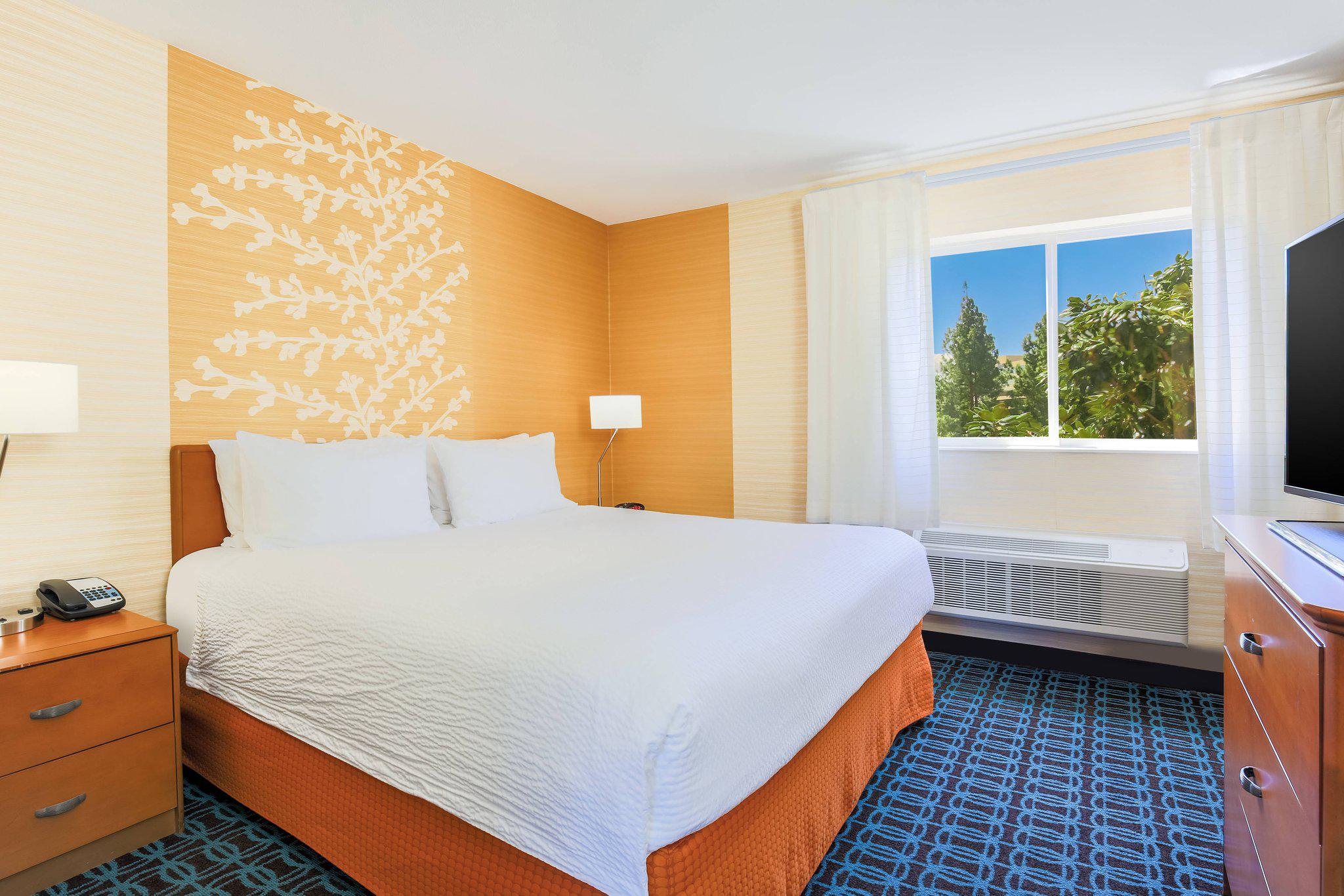 Fairfield Inn & Suites by Marriott San Jose Airport Photo