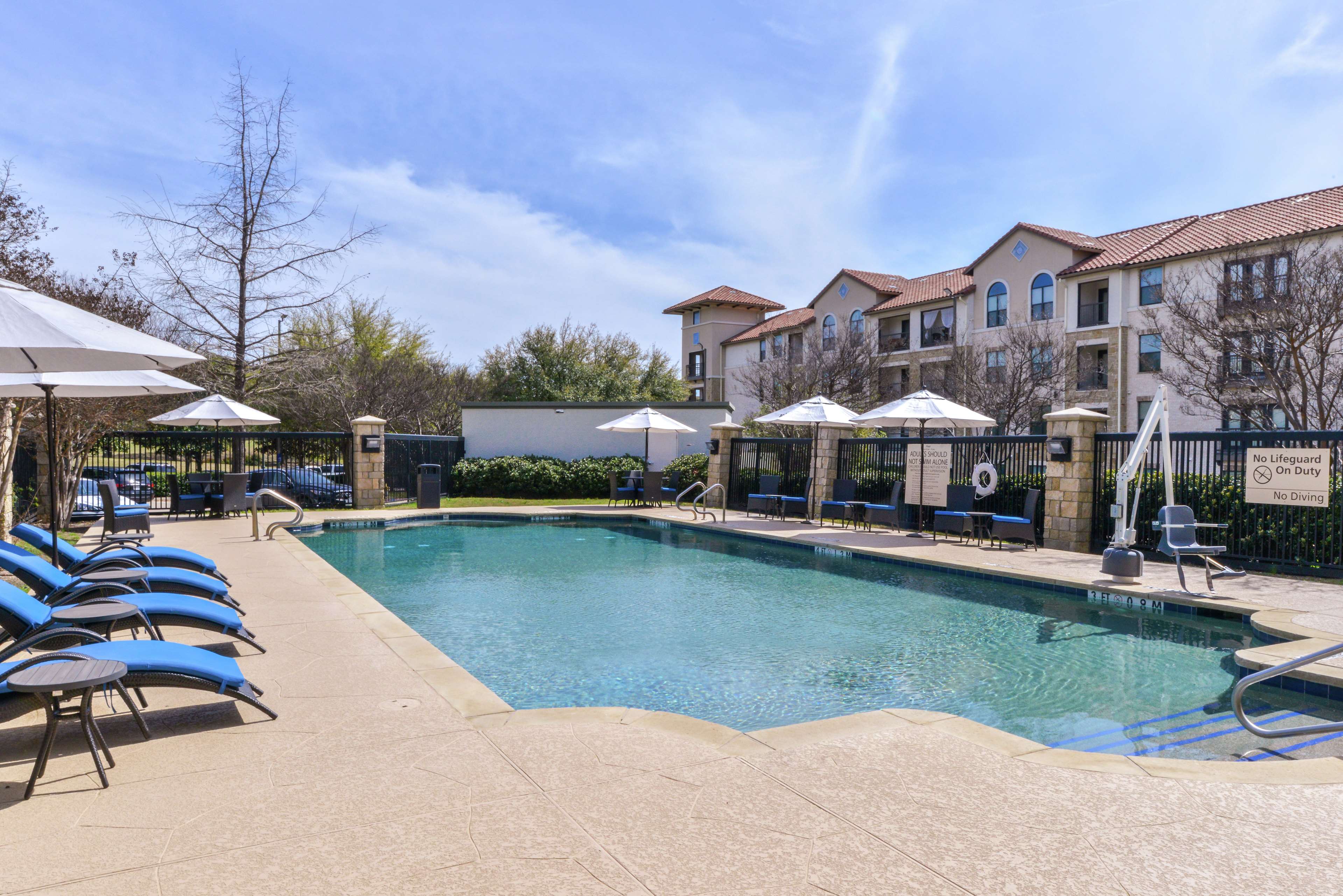 Hampton Inn & Suites Legacy Park-Frisco Photo