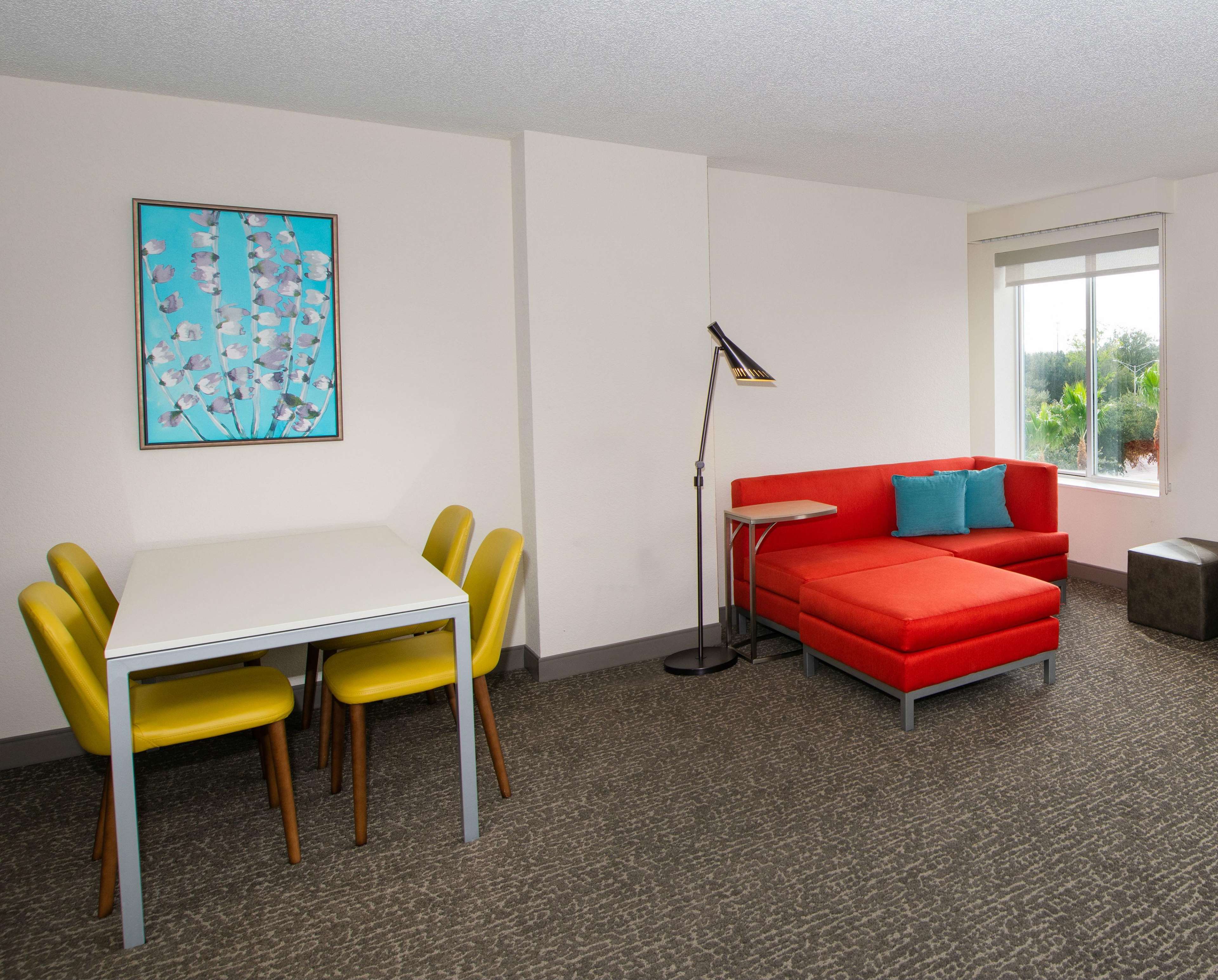 Hilton Garden Inn Jacksonville JTB/Deerwood Park Photo