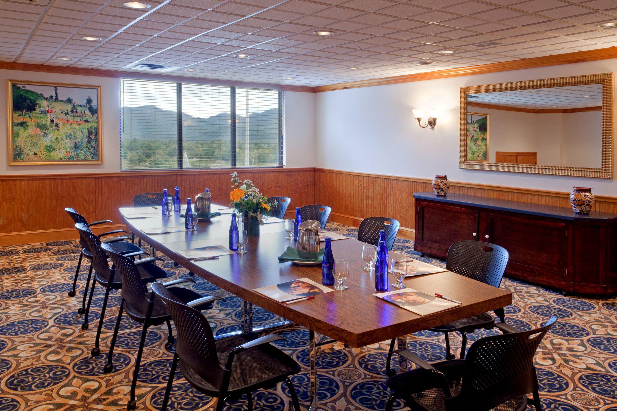 Crowne Plaza Lake Placid by IHG Image