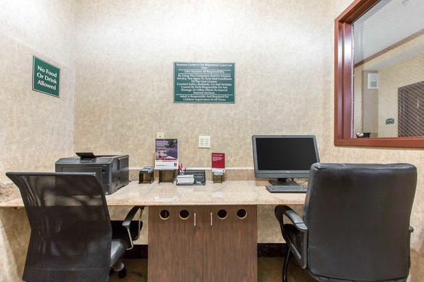 Images Comfort Suites