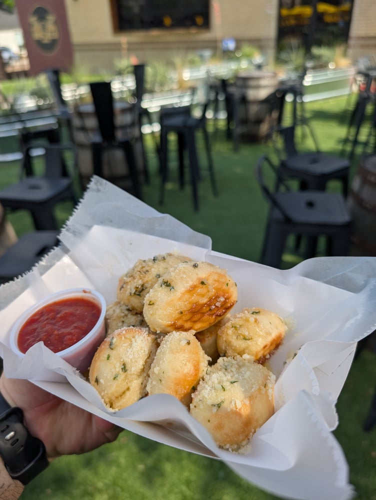 Garlic-Nots