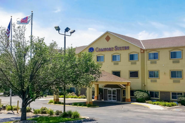 Images Comfort Suites