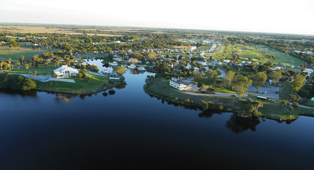 The Glades RV Resort, Golf &amp; Marina Logo