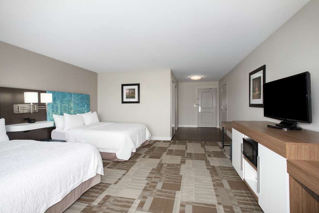 Hampton Inn Bellevue Image