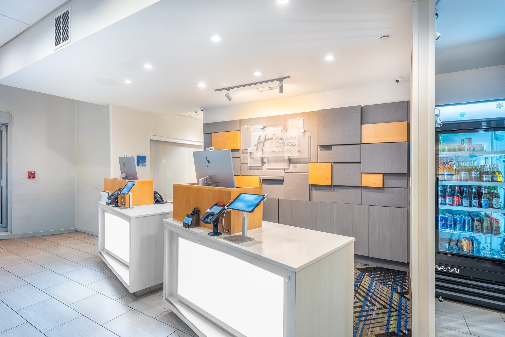 Holiday Inn Express & Suites Nashville North - Springfield by IHG Image
