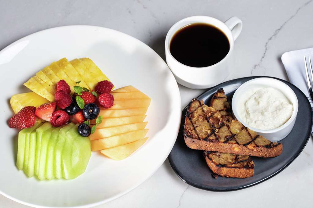 The Higgins Hotel New Orleans, Curio Collection by Hilton Image