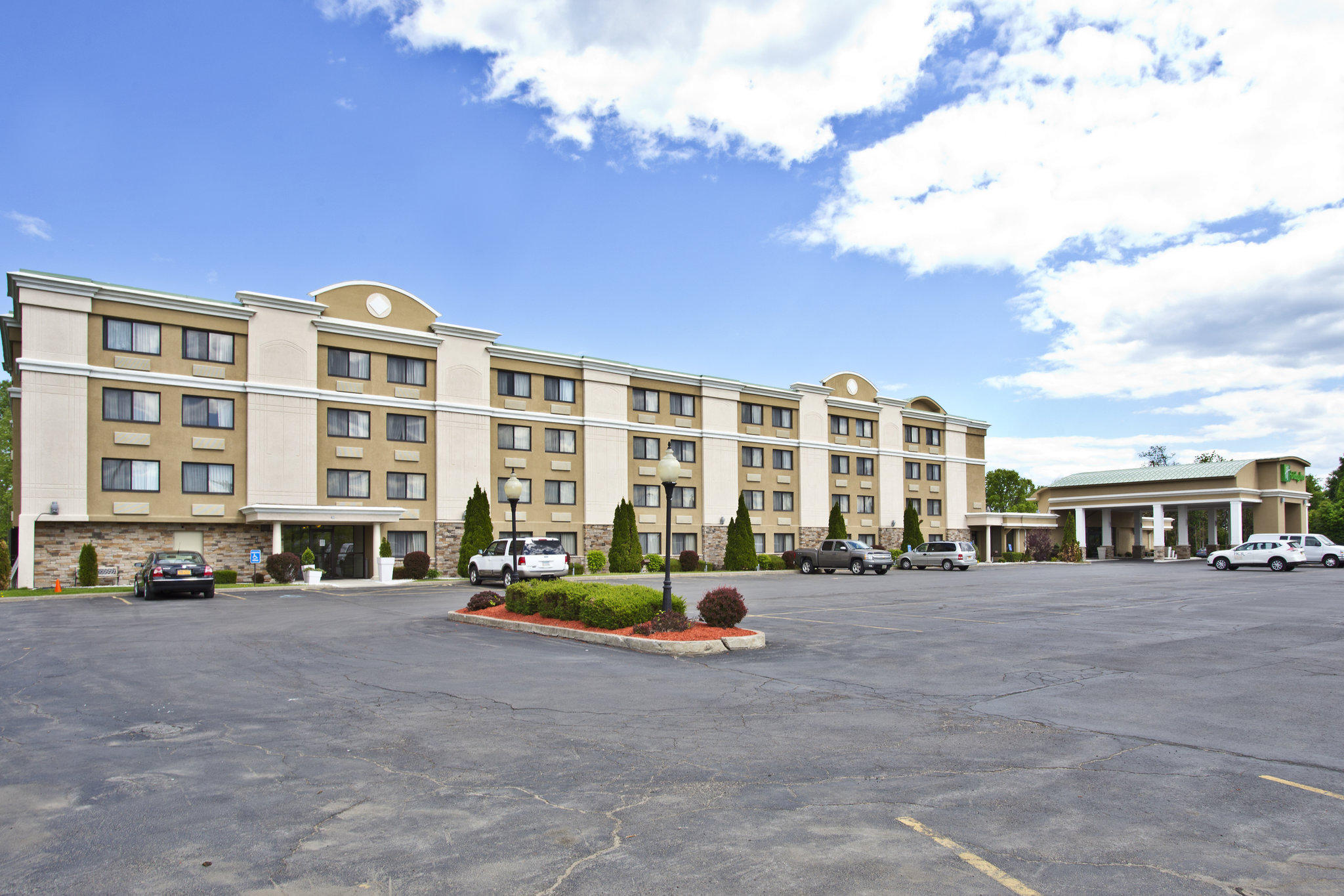 Holiday Inn Plattsburgh (Adirondack Area) Photo