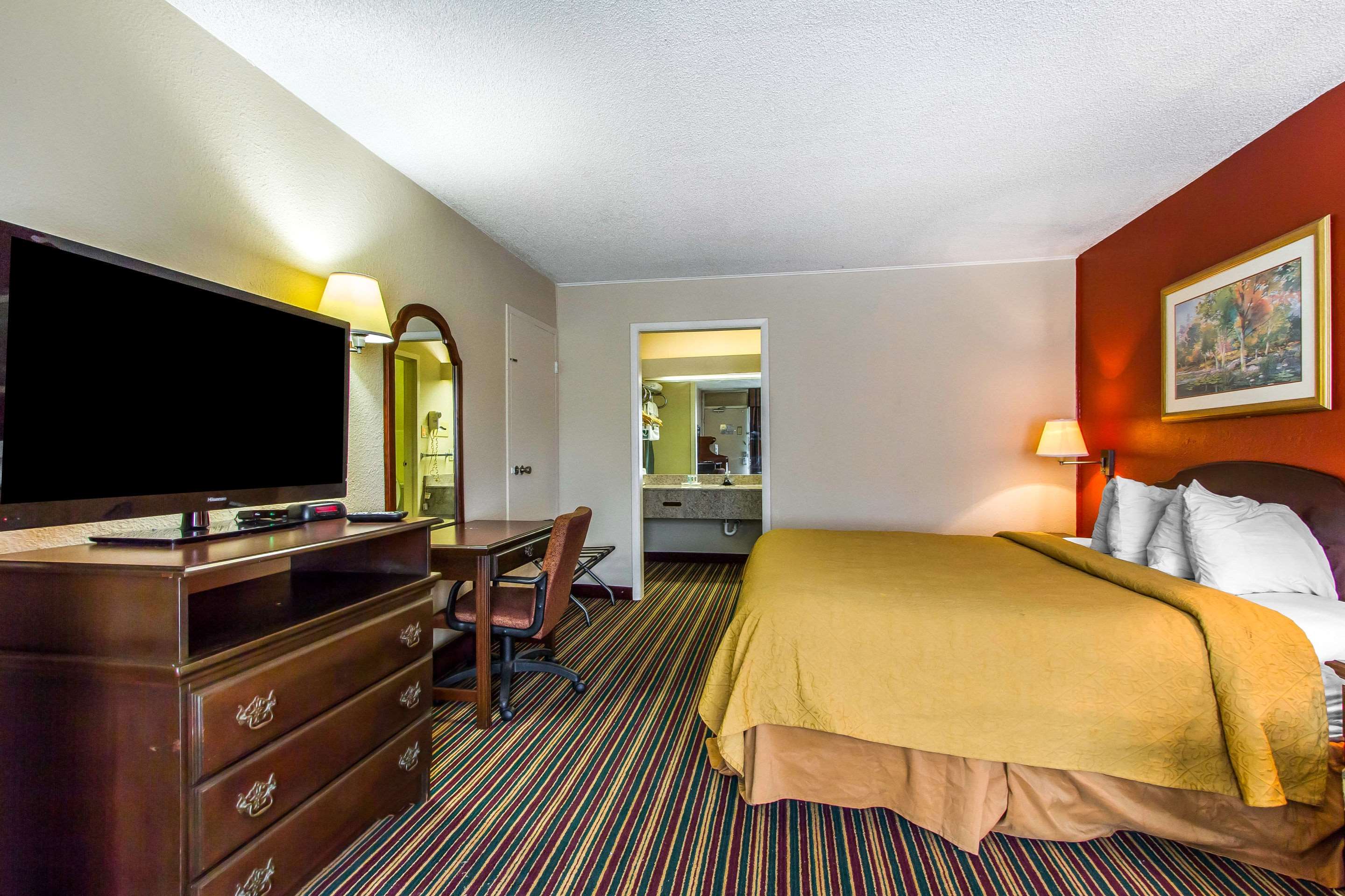 Quality Inn Opelika - Auburn Photo