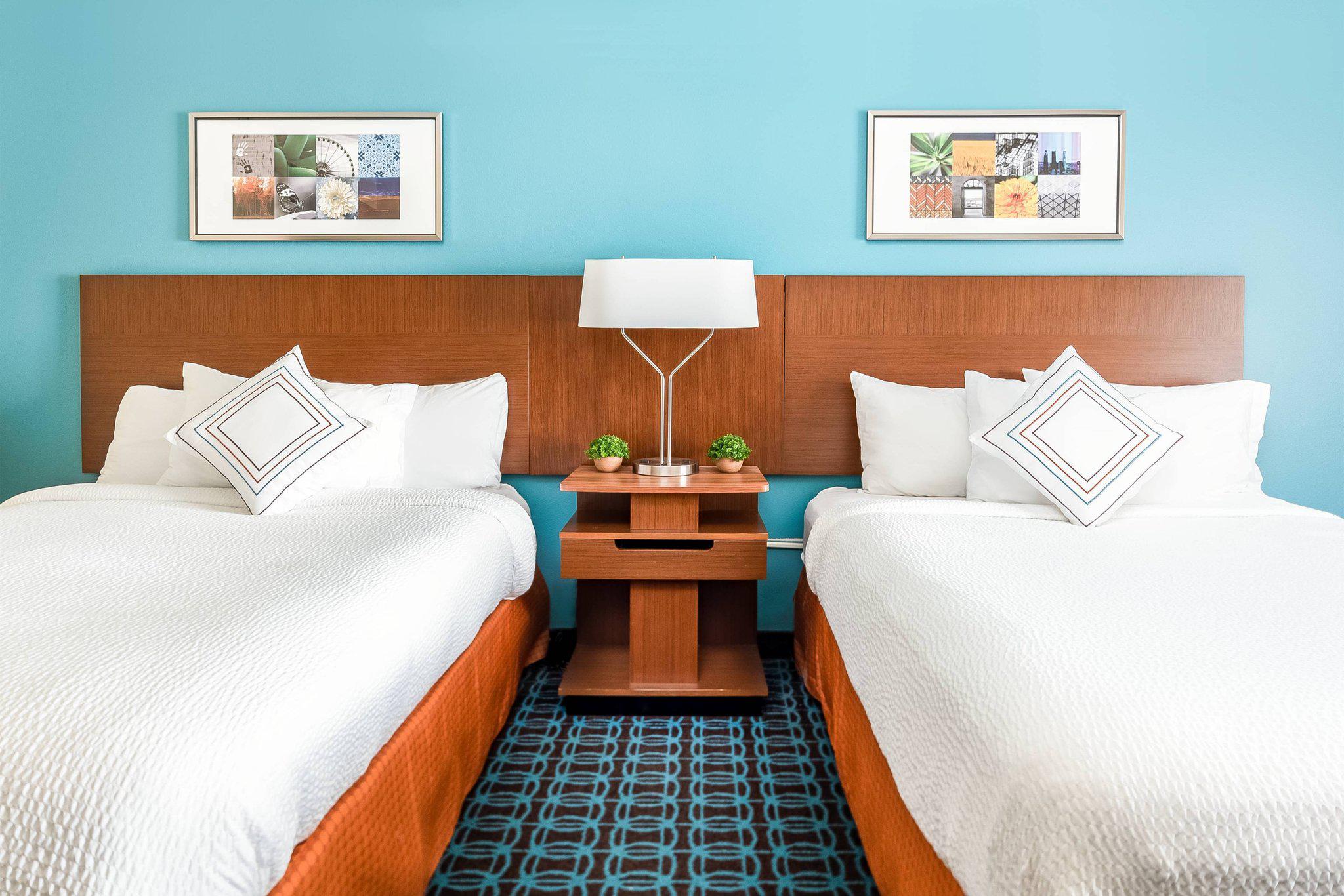 Fairfield Inn by Marriott Charlotte Northlake Photo