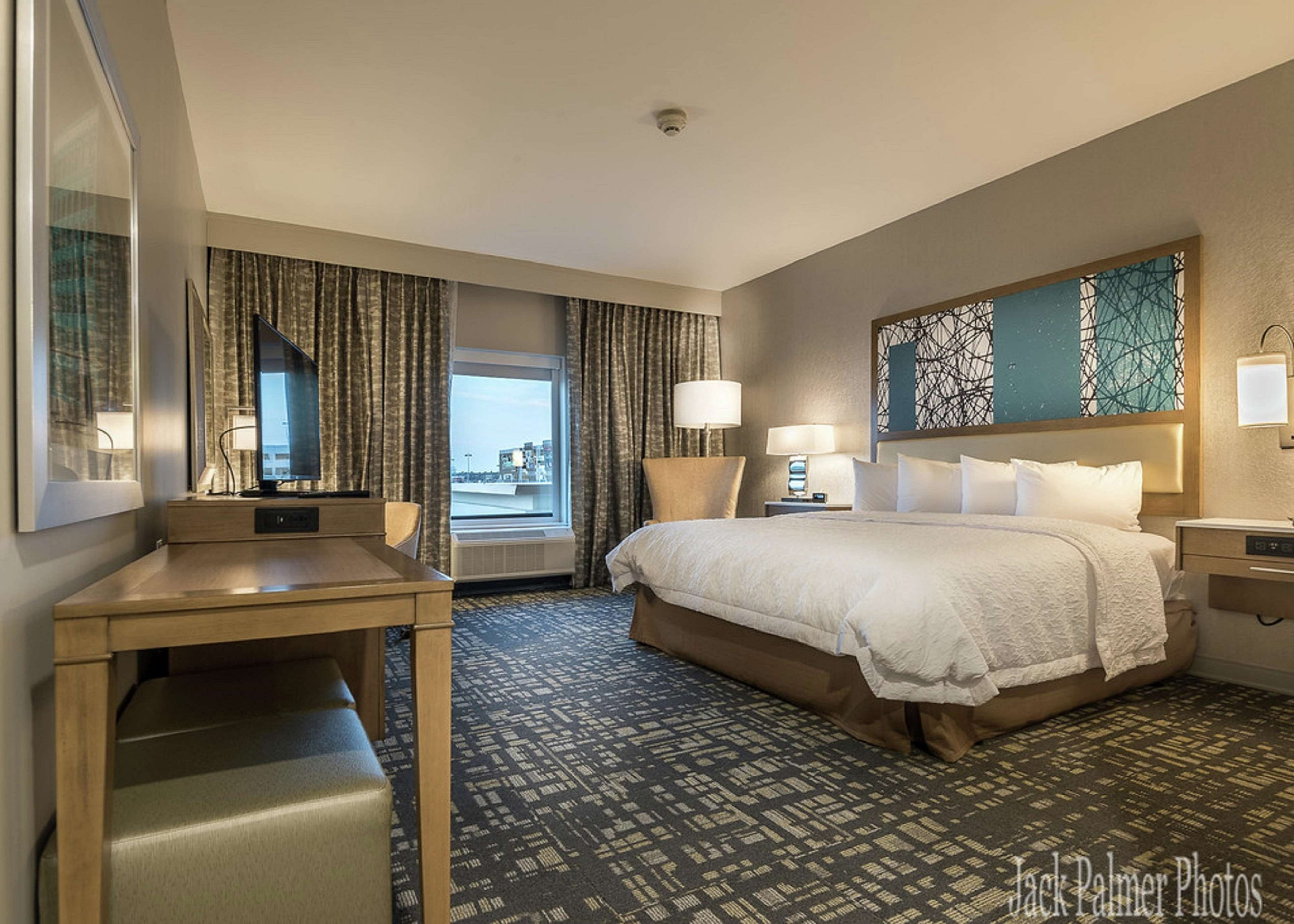 Hampton Inn & Suites Dallas-The Colony, TX Photo