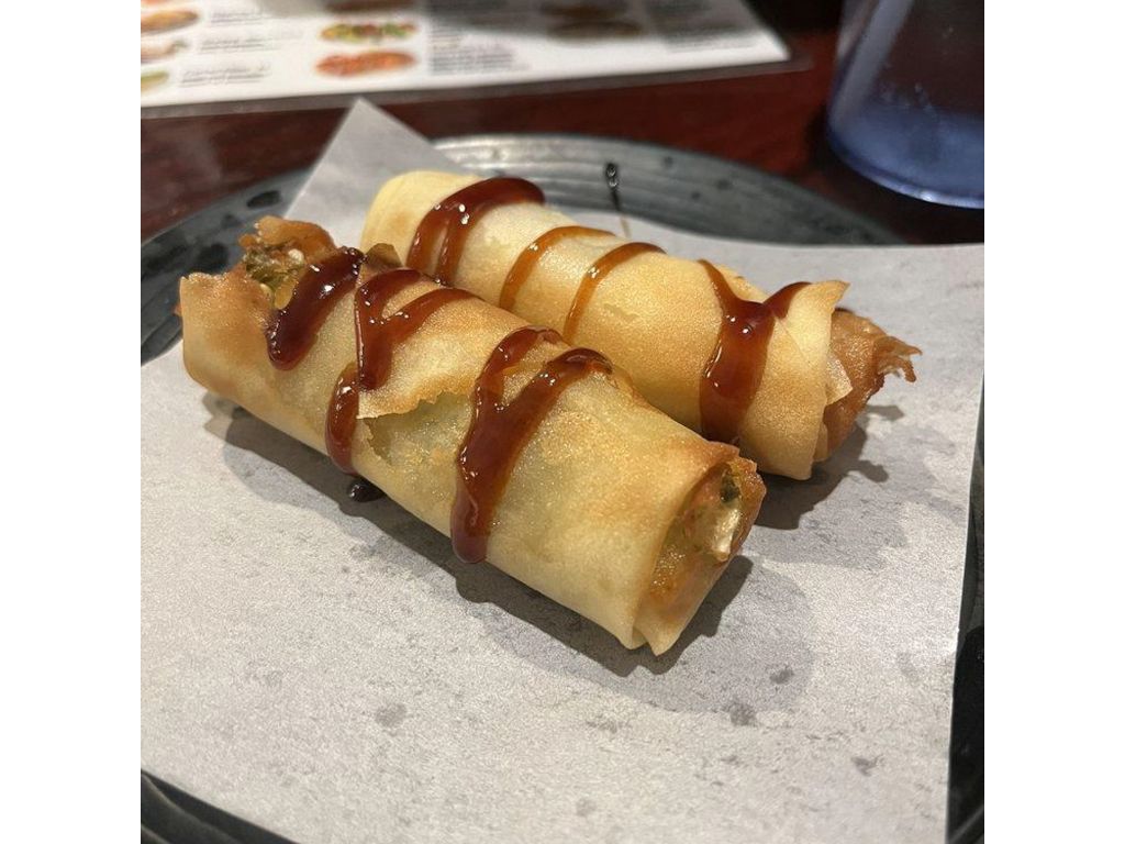 Egg Roll (2pcs)