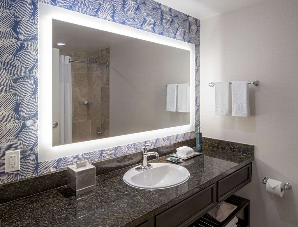 Hilton San Antonio Hill Country Image