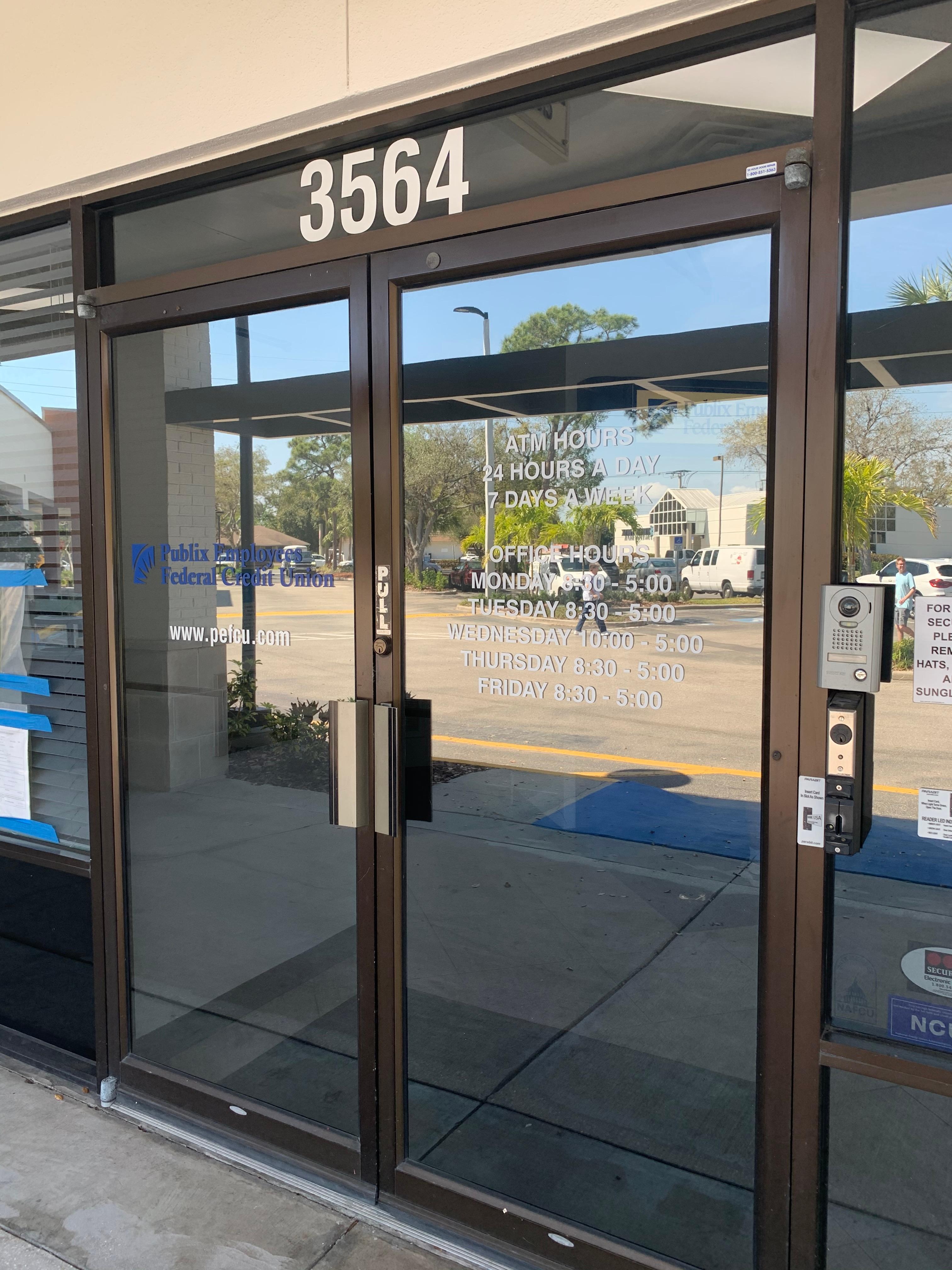 Publix Employees Federal Credit Union at Sarasota Image