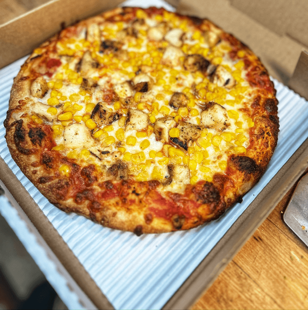 Extra Large Grilled Chicken and Sweet Corn Pizza