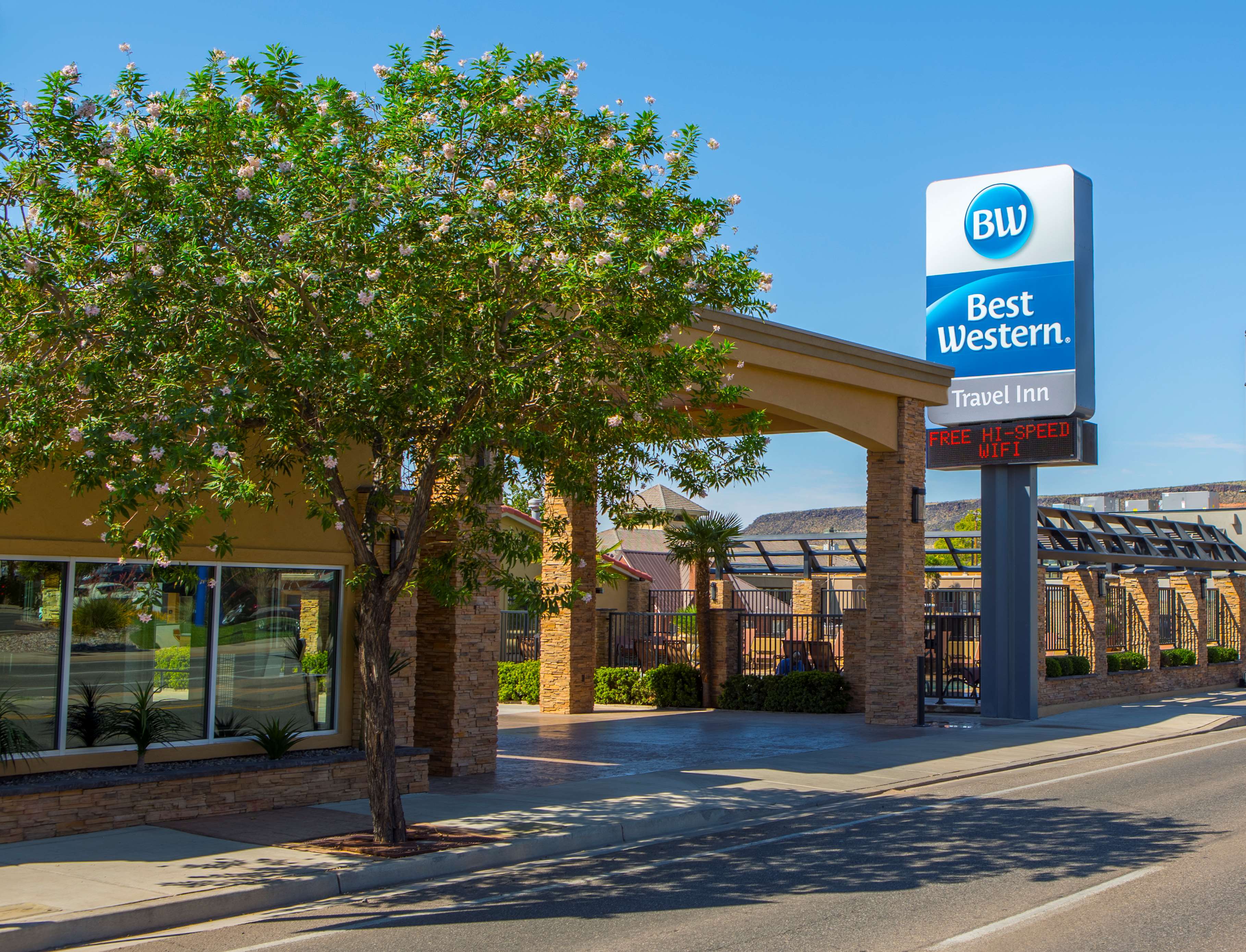 Best Western Travel Inn Photo