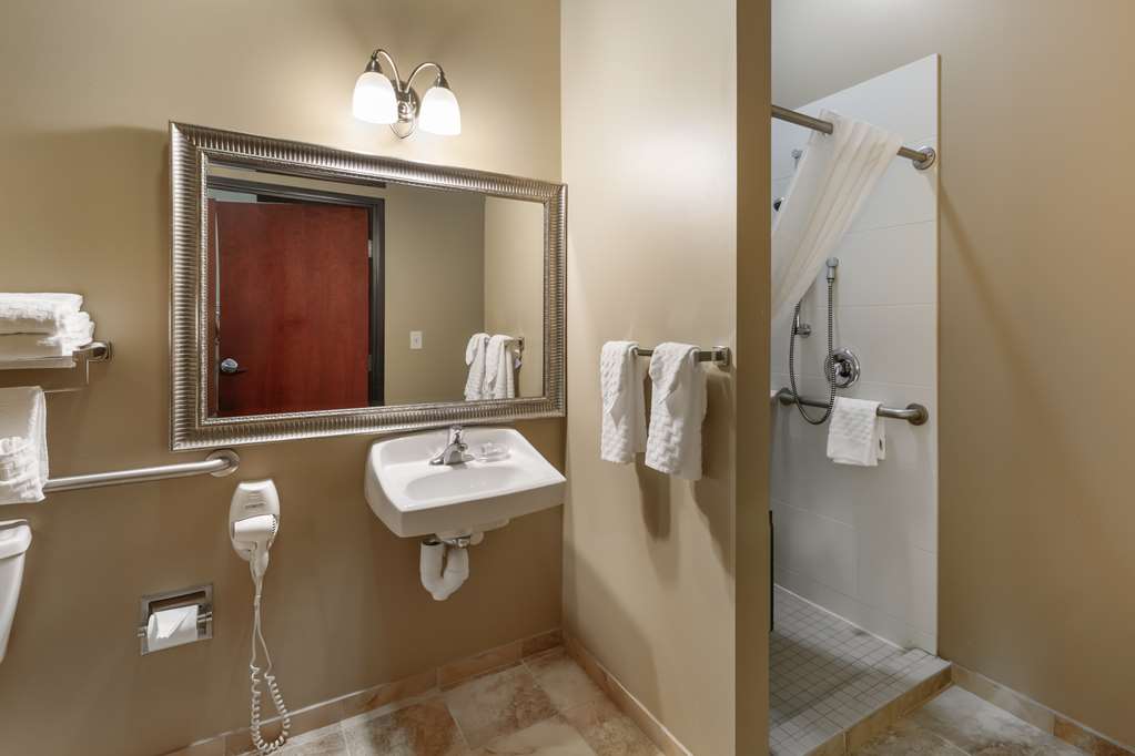 Best Western Golden Prairie Inn & Suites Image