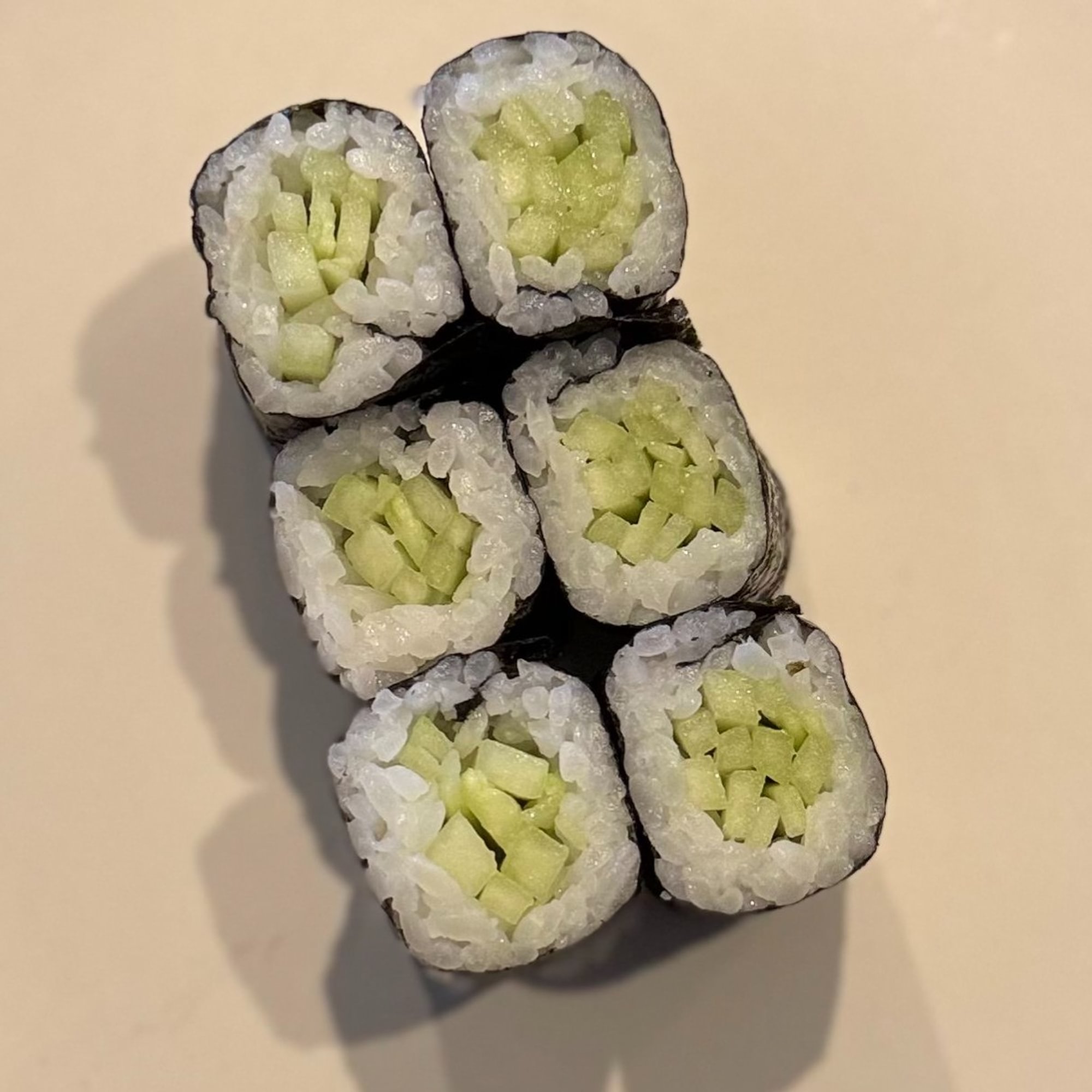 Kappa roll (cucumber roll)