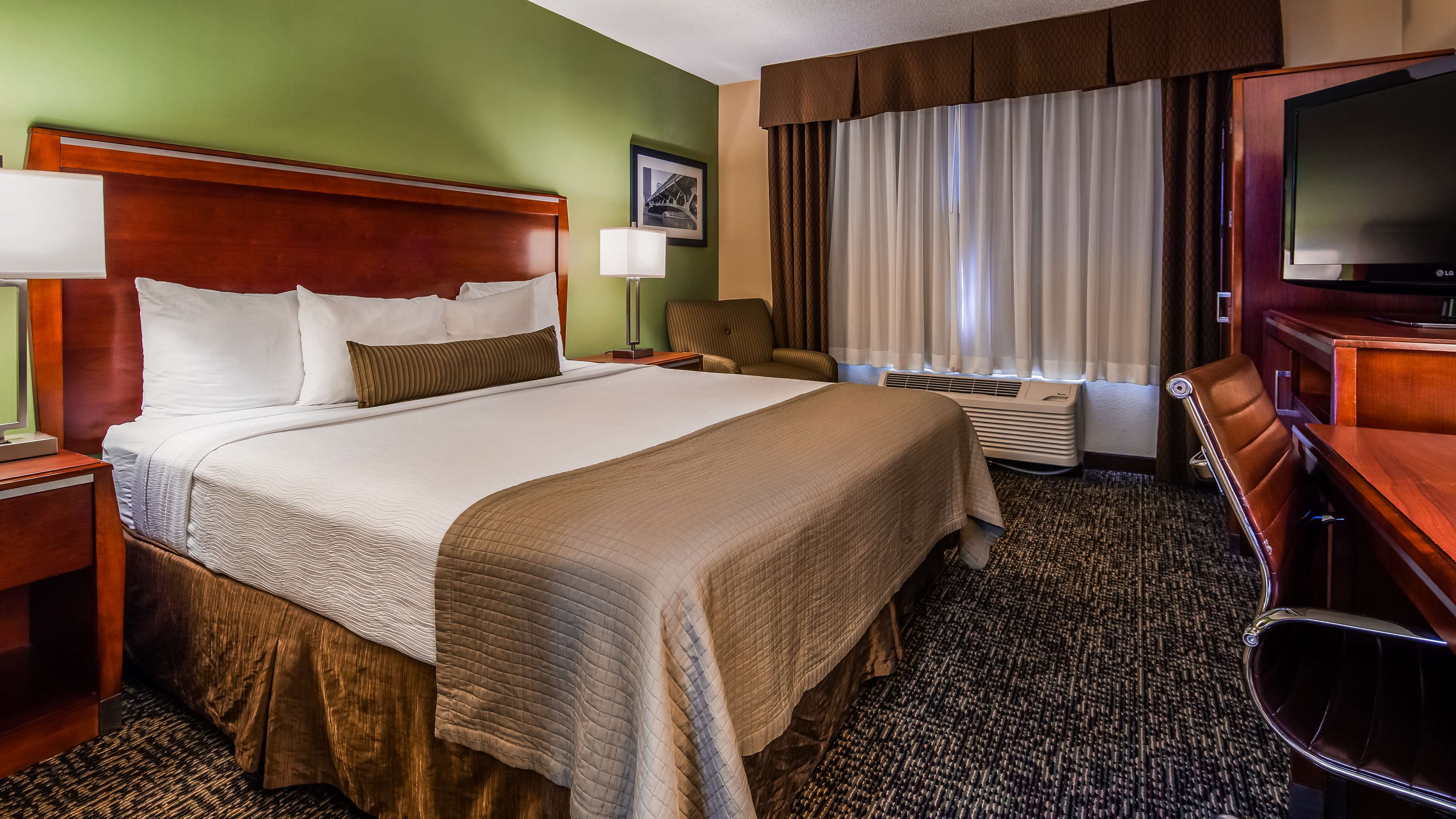 Best Western Plus Glenview-Chicagoland Inn & Suites Photo