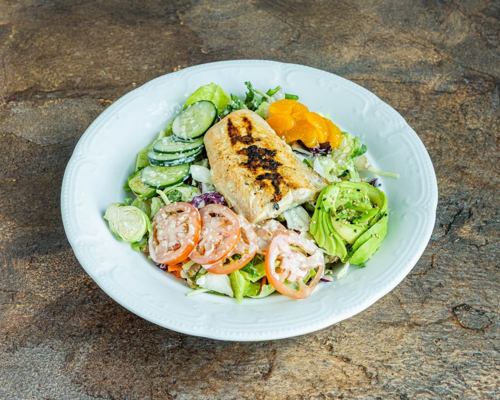 Grilled Salmon Salad