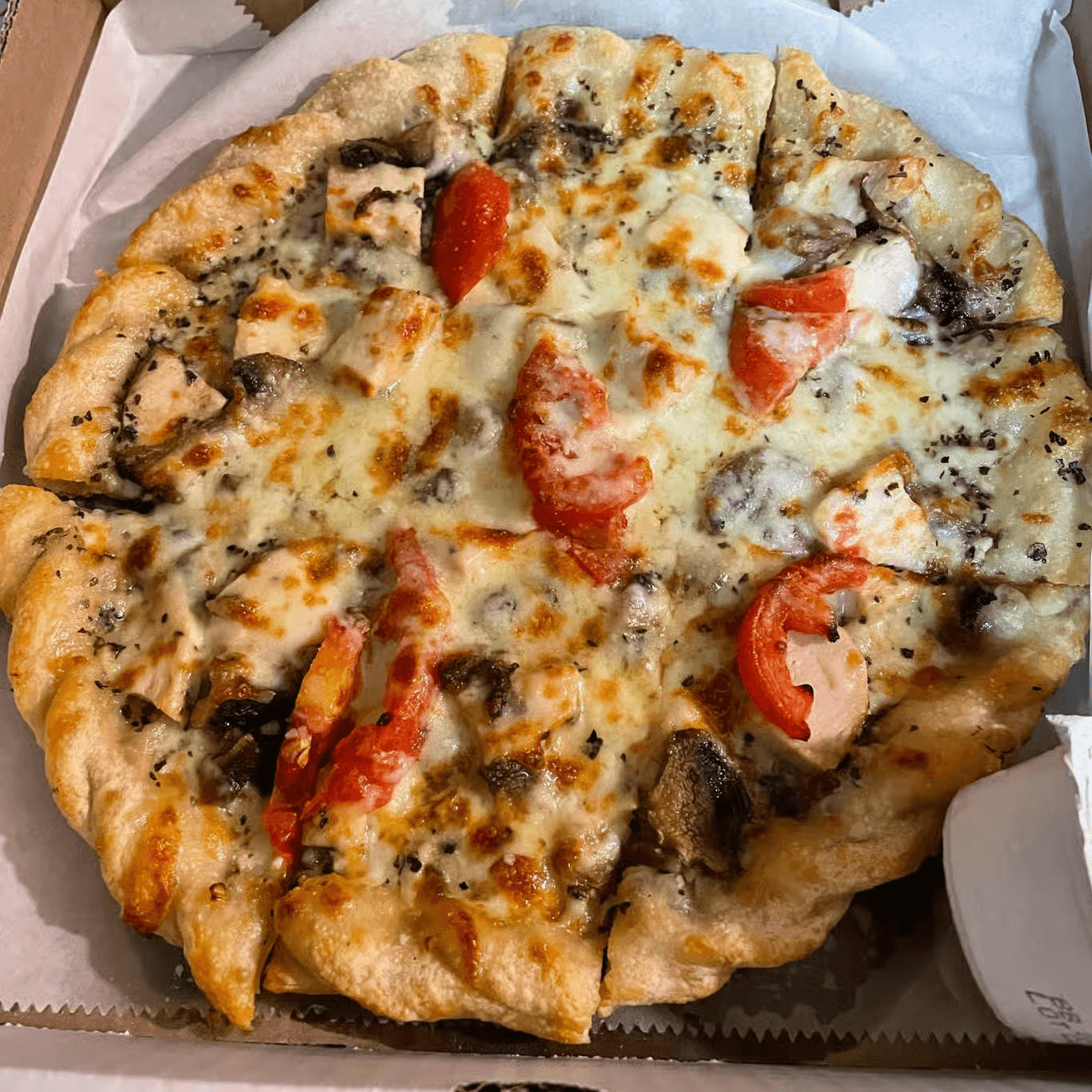 Tuscan Chicken Pizza (Medium 12")