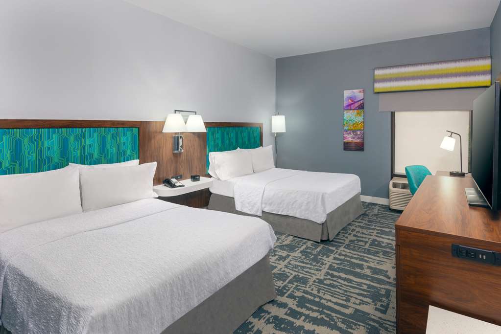 Hampton Inn Salisbury Image