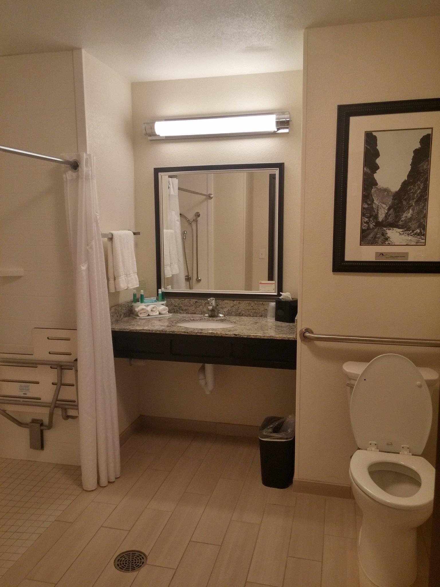 Holiday Inn Express & Suites Golden - Denver Area Photo